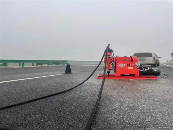 阿城马路路基路面开裂下沉注浆加固灌浆